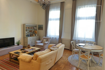 Beautiful one bedroom apartment for rent in downtown Budapest