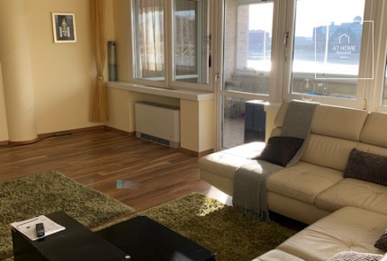 3-bedroom apartment with view of the Danube for rent in Budapest IX. district