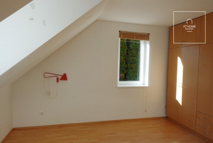 Exclusive detached house available for rent  II/A. district, Kővár