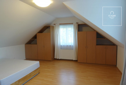 Exclusive detached house available for rent  II/A. district, Kővár