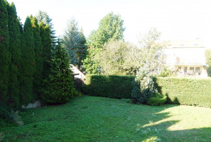 Exclusive detached house available for rent  II/A. district, Kővár