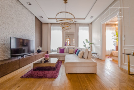 Luxury apartment with 4 rooms for sale in the V. district
