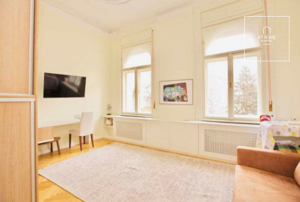 Stunning apartment in villa with garden and views for rent Budapest II. district, Rózsadomb