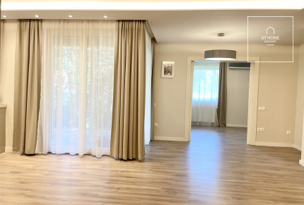 2 bedroom beautiful apartment with garden connection in Budapest II. district