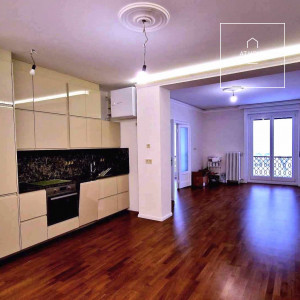 Three-bedroom apartment for rent in Budapest\'s 7th district, Erzsébetváros.