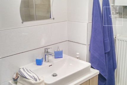 Two bedroom 65 sqm apartment for rent in Terézváros, Budapest.