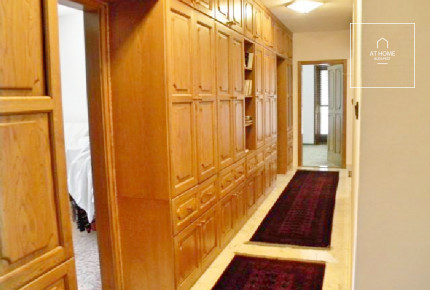 Lélegzetelállító családi ház eladó Budapest XII. kerület, Istenhegy