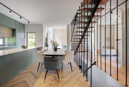 A newly built, panoramic luxury family house is for sale in the 2nd district of Budapest, Zöldmál