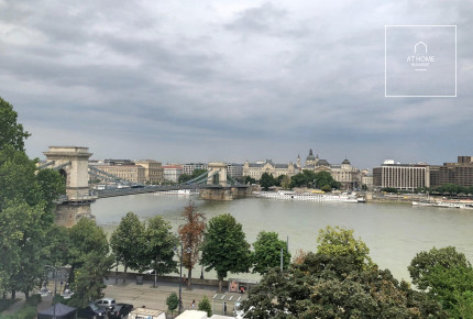 Fantasztikus panorámás 2 hálószobás lakás kiadó az I. kerületben