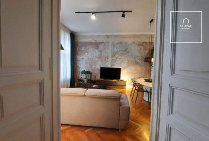 Premium refurbished one-bedroom apartment for rent in the 6th district of Budapest, Terézváros