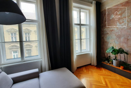 Premium refurbished one-bedroom apartment for rent in the 6th district of Budapest, Terézváros