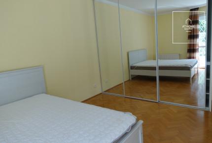 3 bedroom apartment with garden connection for rent Budapest II. district, Csatárka