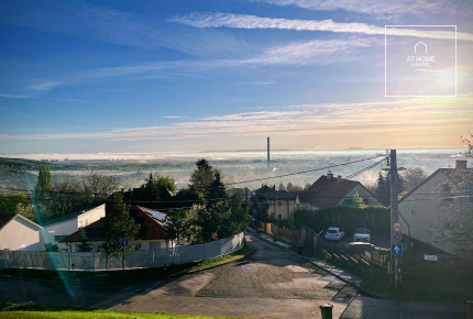 Újépítésű, panorámás családi ház kiadó Budapest III. kerület