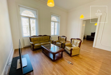 In the 6th district of Budapest a newly renovated apartment is for rent