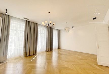 Three-bedroom premium apartment for rent in the 5th district of Budapest, City Center