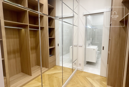 Three-bedroom premium apartment for rent in the 5th district of Budapest, City Center