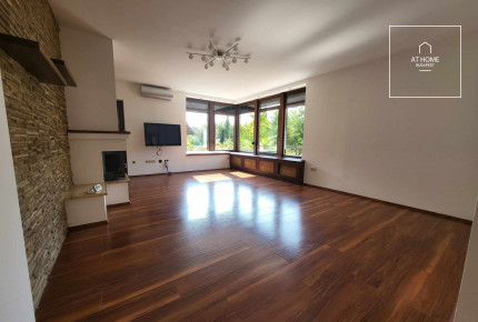 Garden-connected apartment with panoramic views in a green area for rent in the 3rd district of Budapest, Testvérhegy