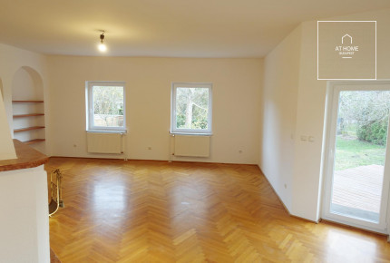 6-bedroom detached house for rent in Budapest II/A district