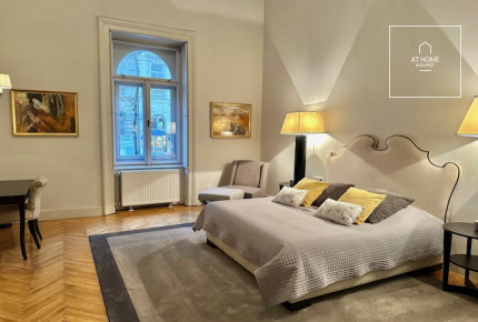 Renovated two-bedroom apartment available for rent in the 6th district of Budapest, Terézváros.