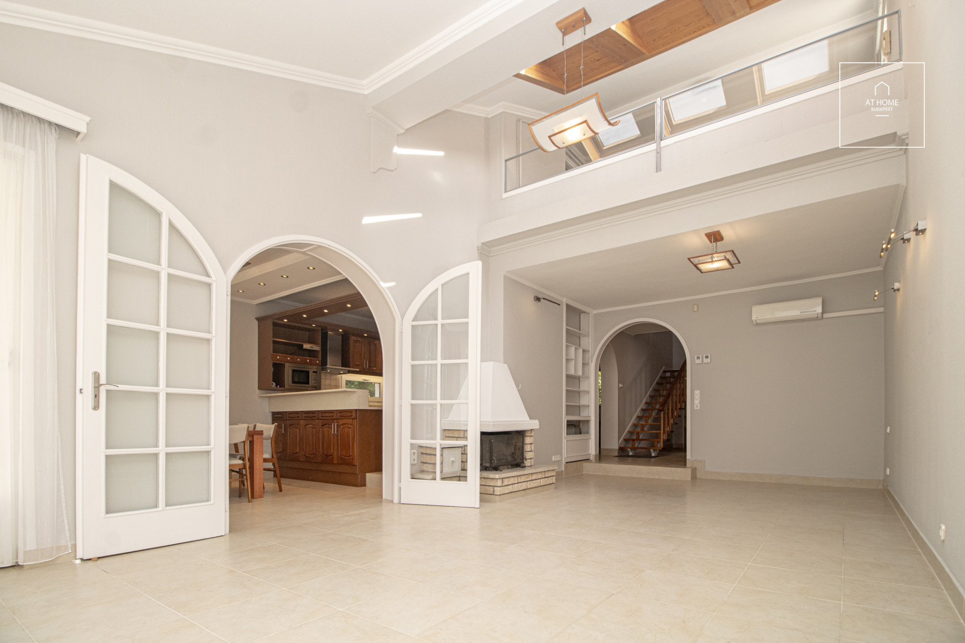 Refurbished detached house for rent II/A. district, Pesthidegkút At