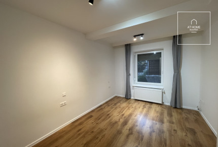 Refurbished apartment with garden  for rent Budapest II. district, Zöldmál