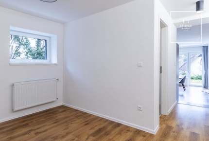 Refurbished apartment with garden  for rent Budapest II. district, Zöldmál