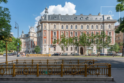 Luxury loft apartment for rent in  Budapest VI. district, Terézváros