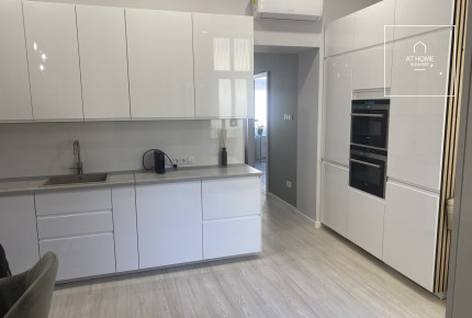 Premium three-bedroom apartment for rent in the 6th district of Budapest, Terézváros