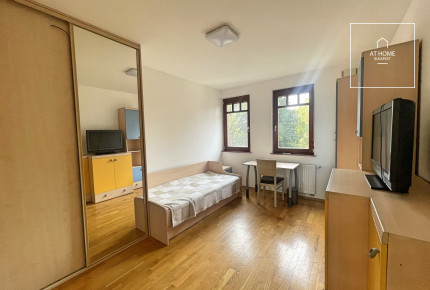 Premium three-bedroom apartment with panoramic views for rent in Budapest, District II, Törökvész