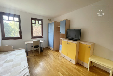 Premium three-bedroom apartment with panoramic views for rent in Budapest, District II, Törökvész