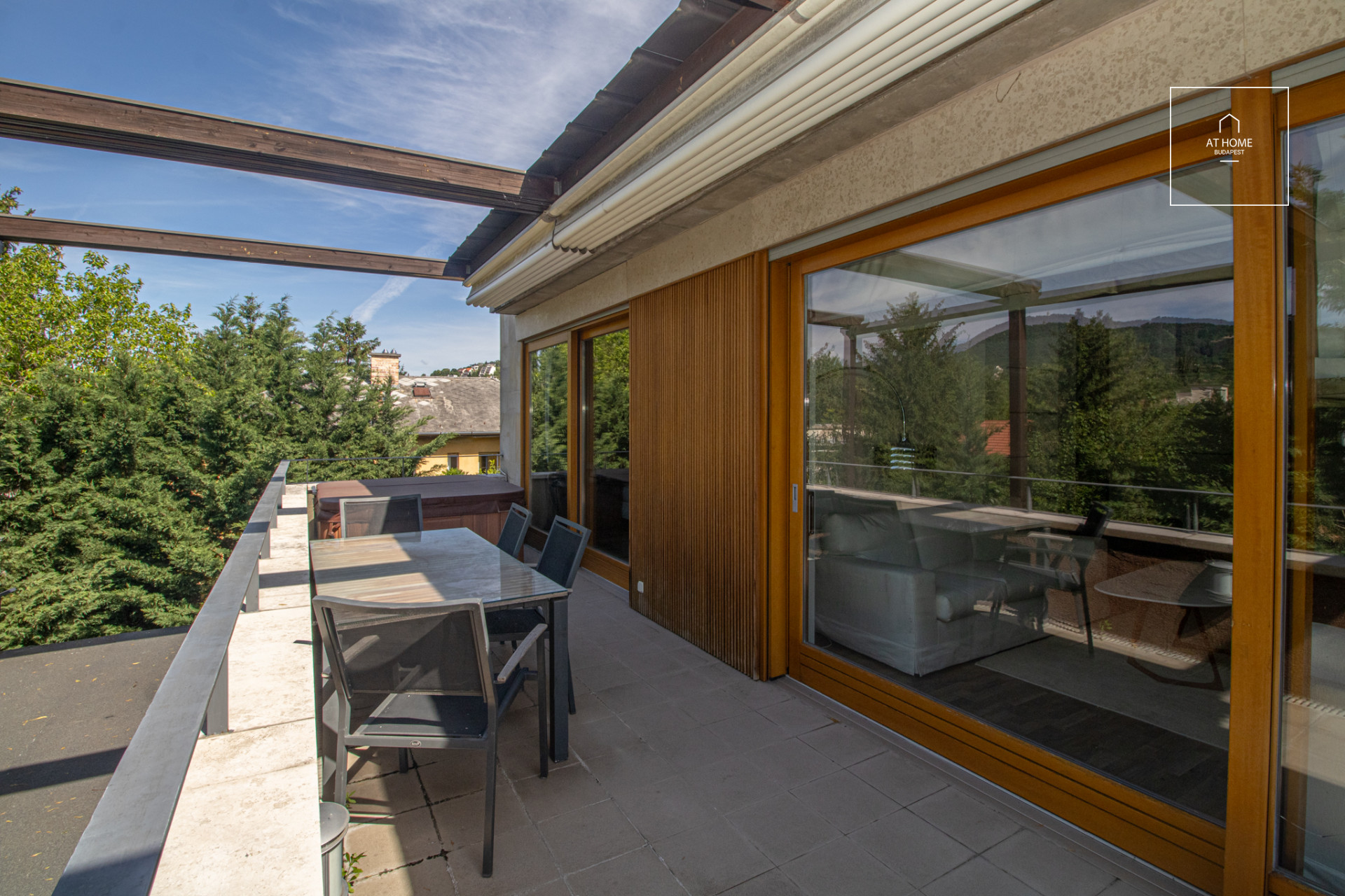 Wonderful penthouse, Budapest district 2, Pasarét