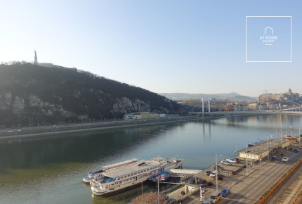 Dunai panorámás lakás a Belváros szívében, Budapest, 5. kerület