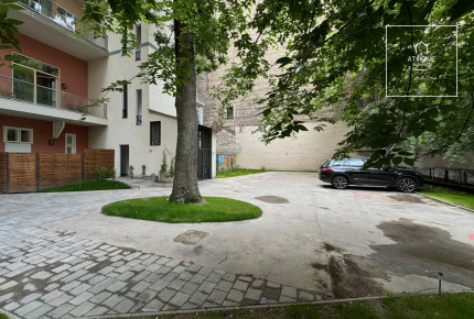 Premium two-bedroom flat with terrace is for rent Budapest 6th district,  Diplomatic Quarter