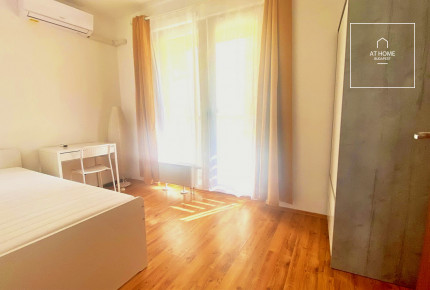 A three-bedroom premium apartment is available for rent in the 13th district of Budapest, Marinapart