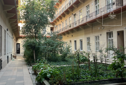 One-bedroom classiccal apartment for sale in Budapest\'s 6th district, Terézváros