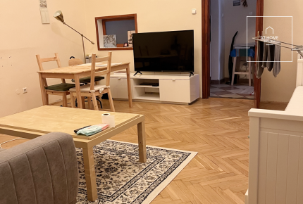 One-bedroom classiccal apartment for sale in Budapest\'s 6th district, Terézváros