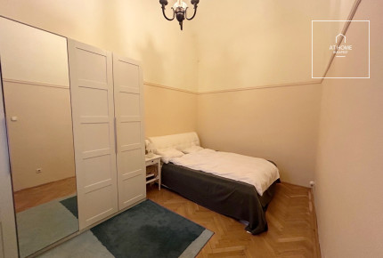 One-bedroom classiccal apartment for sale in Budapest\'s 6th district, Terézváros