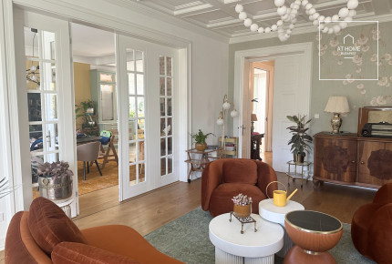 Beautiful luxury villa is for sale in district 2, Budapest