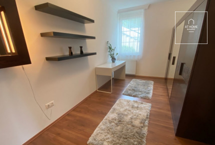 Premium Two-bedroom panoramic apartment with garden access for rent in District II of Budapest, Csatárka