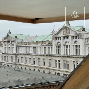 Tetőtéri, nagy alapterületű lakás eladó Budapest V. kerület, Lipótváros