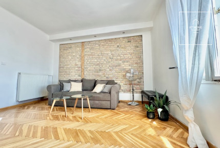 Newly renovated Studio Penthouse Flat near the Basilica for rent Budapest V. district, Belváros