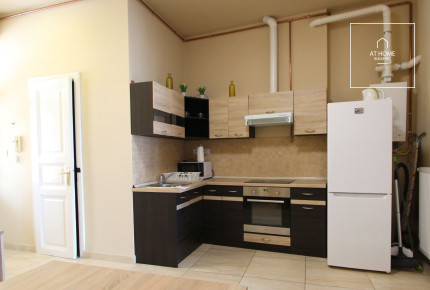 Newly renovated Studio Penthouse Flat near the Basilica for rent Budapest V. district, Belváros