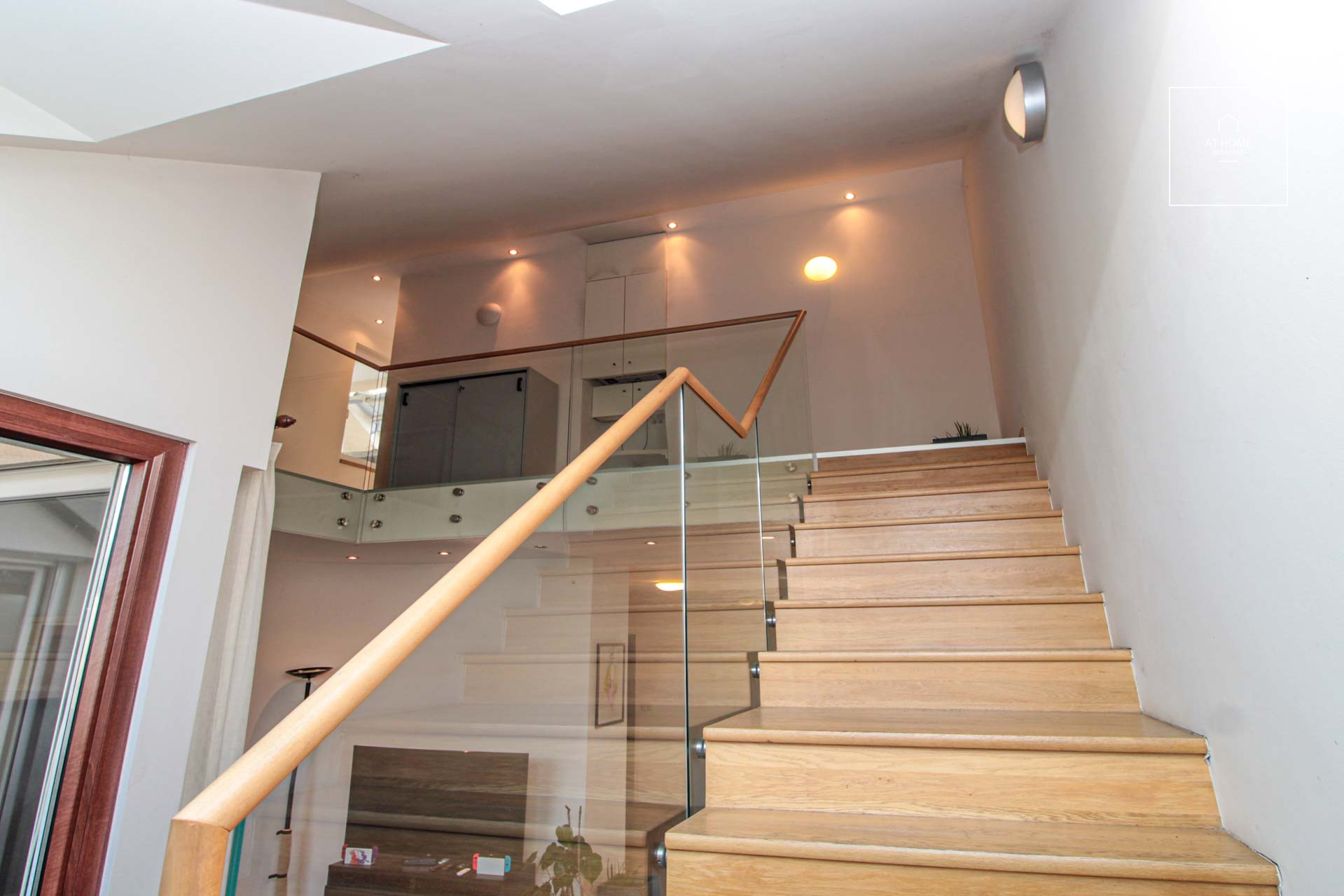 Apartment with terrace in Budapest VI. district, Terézváros