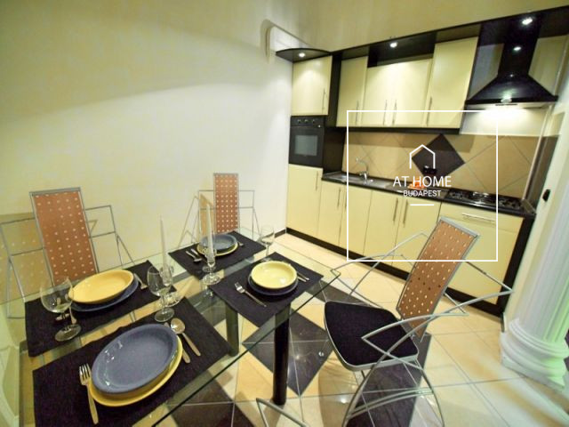 Sunny apartment Budapest V. district, Belváros