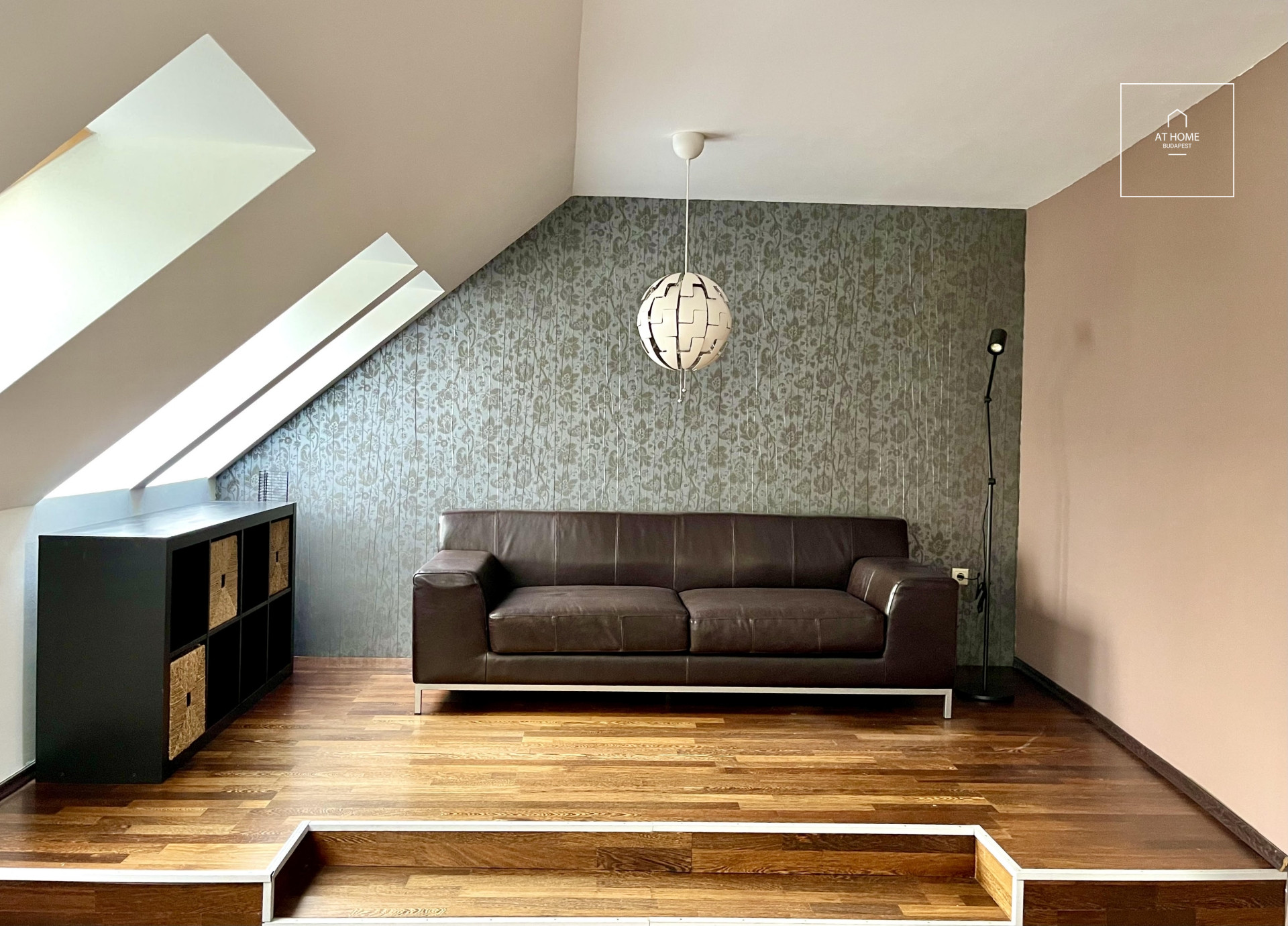 Spacious, beautiful penthouse apartment with large terrace and parking for rent Budapest 6th district, Downtown