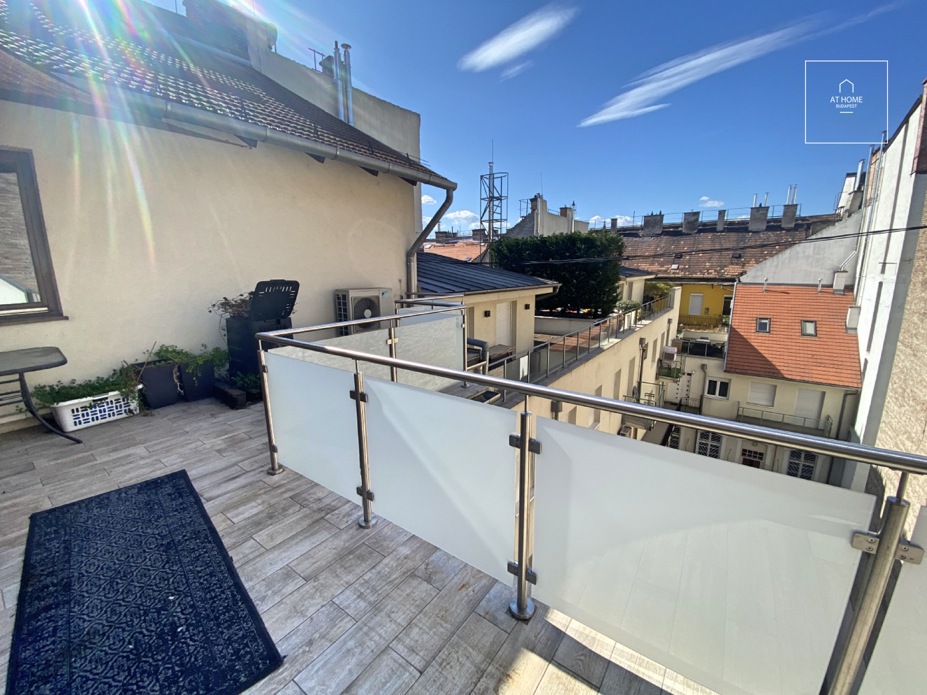 Spacious, beautiful penthouse apartment with large terrace and parking for rent Budapest 6th district, Downtown