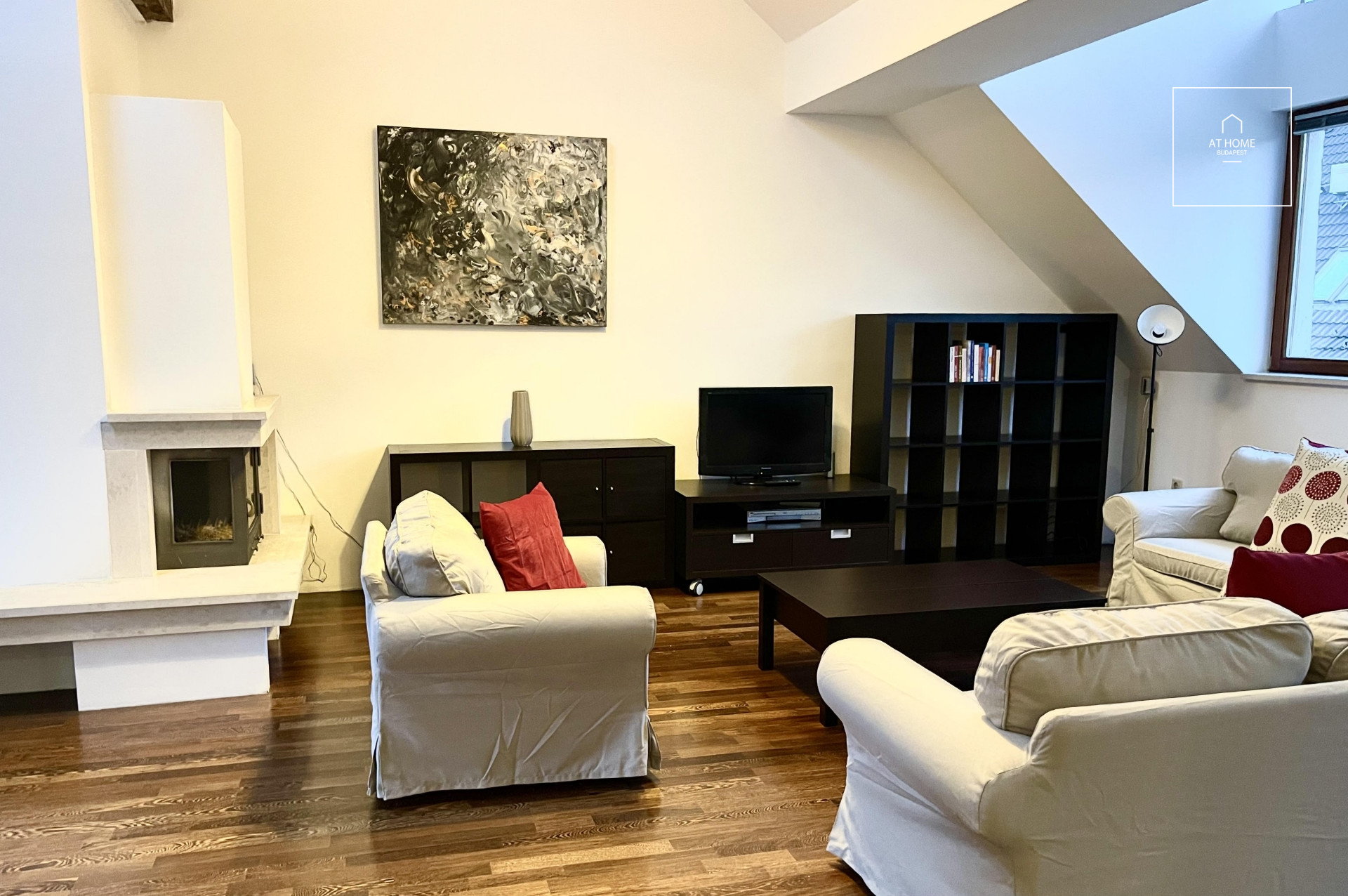 Spacious, beautiful penthouse apartment with large terrace and parking for rent Budapest 6th district, Downtown
