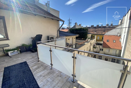 Spacious, beautiful penthouse apartment with large terrace and parking for rent Budapest 6th district, Downtown