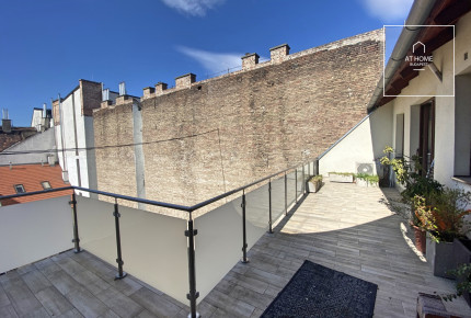 Spacious, beautiful penthouse apartment with large terrace and parking for rent Budapest 6th district, Downtown