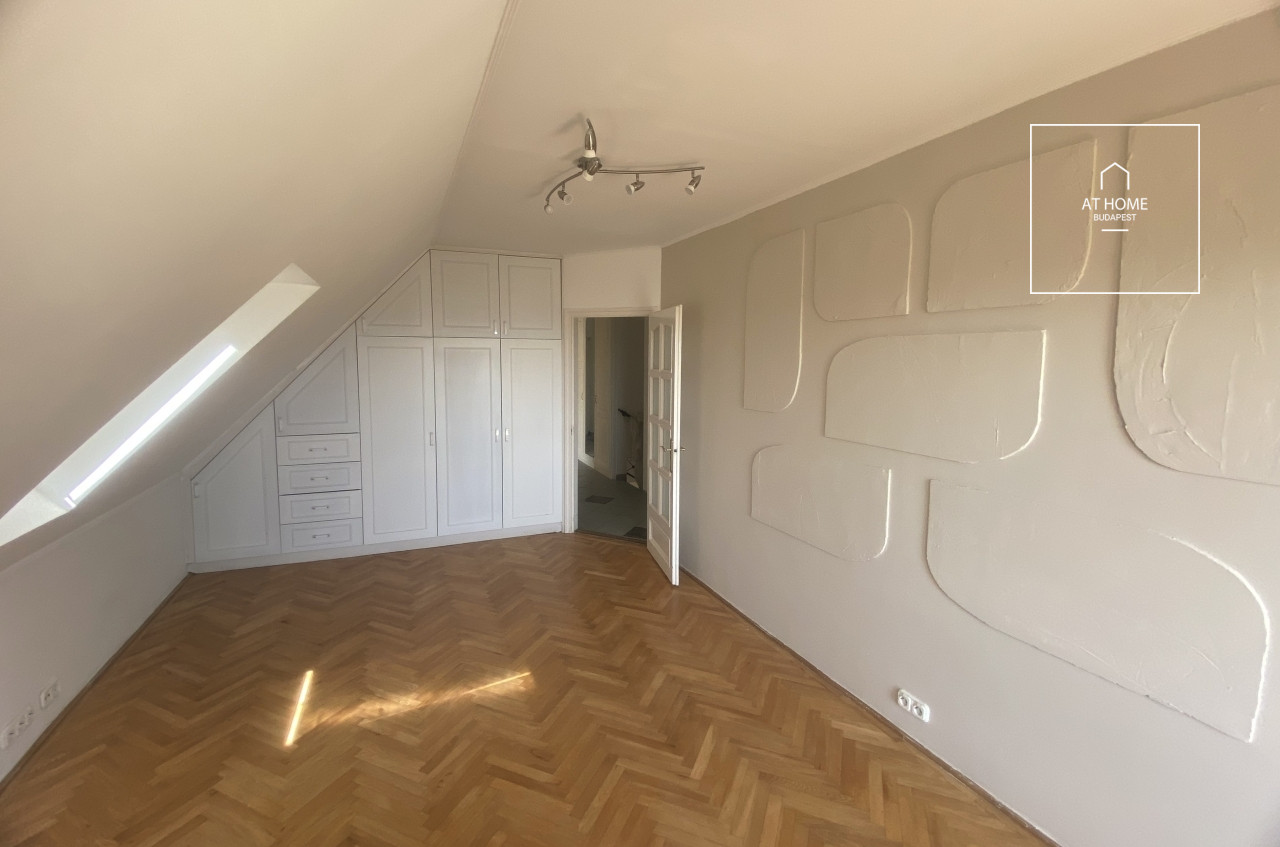 Panorámás családi ház Testvérhegy egyik legszebb részén, III. kerület, Budapest